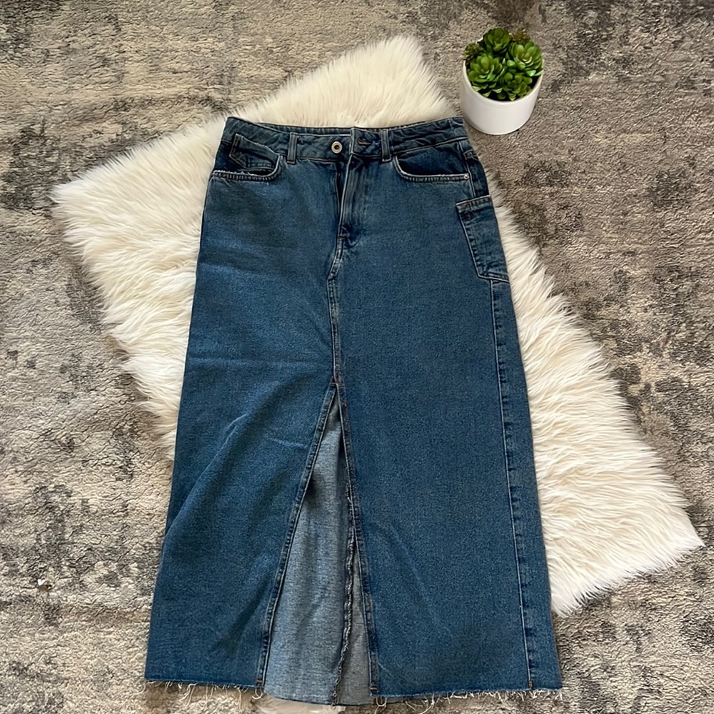 Zara Blue Denim Midi Skirt